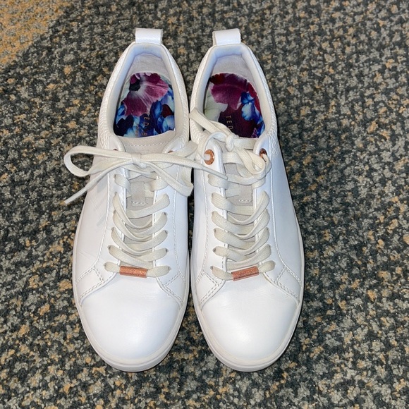 Ted Baker London Shoes - Ted Baker Sneakers/Size 7/ excellent condition